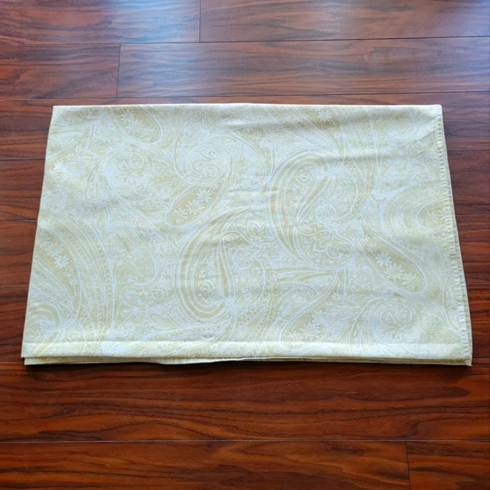 Source Unknown rectangular paisley